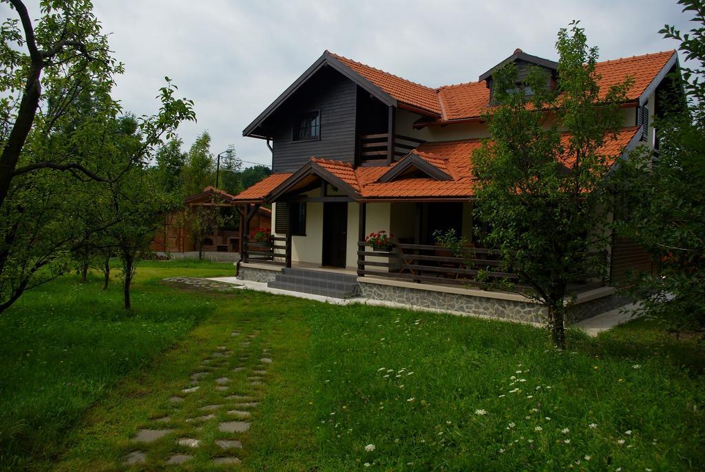 Casuta Cu Prieteni Cornu de Jos Quarto foto