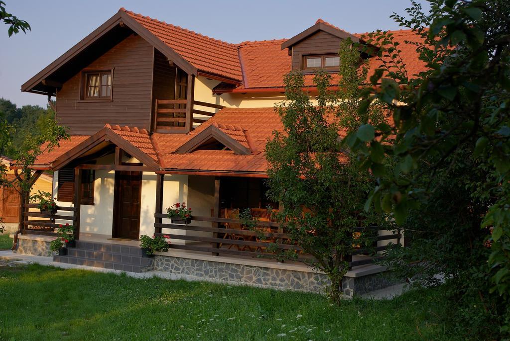 Casuta Cu Prieteni Cornu de Jos Quarto foto