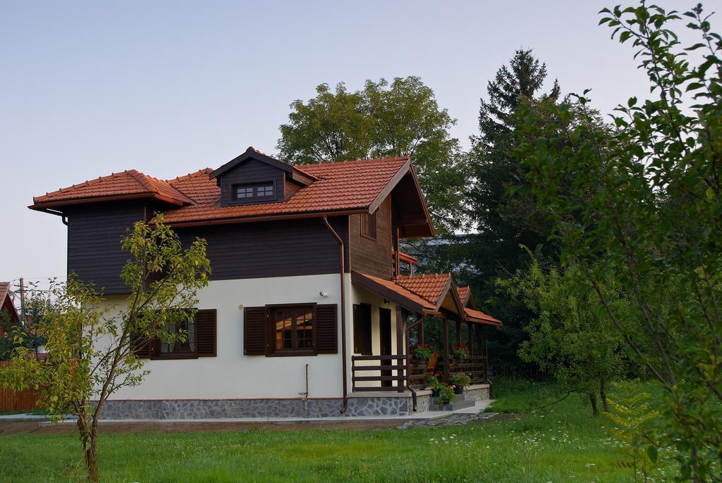 Casuta Cu Prieteni Cornu de Jos Quarto foto
