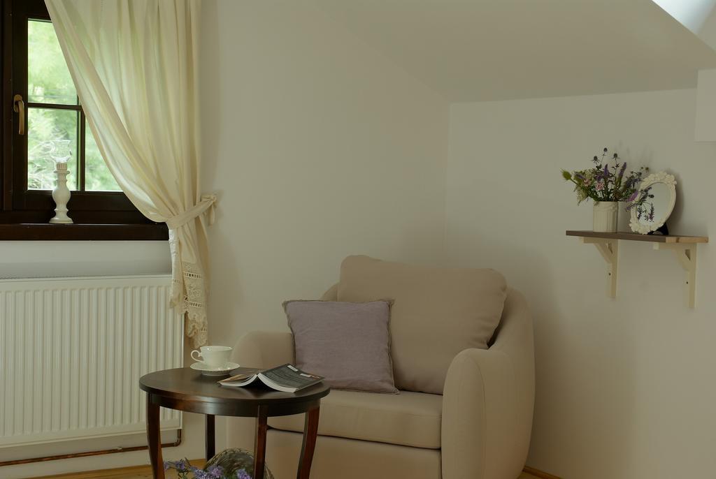 Casuta Cu Prieteni Cornu de Jos Quarto foto